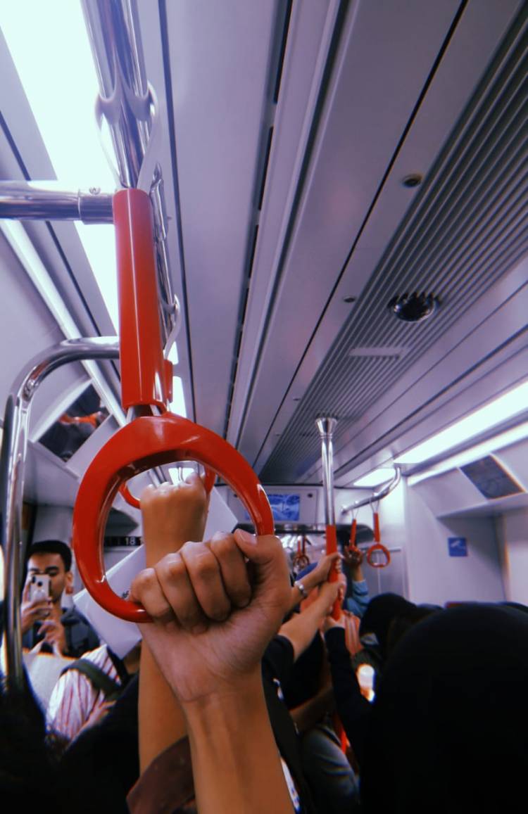 Sensasi Uji Coba Transportasi Baru Ibu Kota