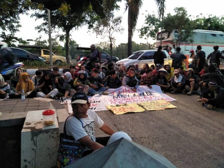 Massa Aksi di Pekayon Bekasi, Mengalami Tindakan Represif