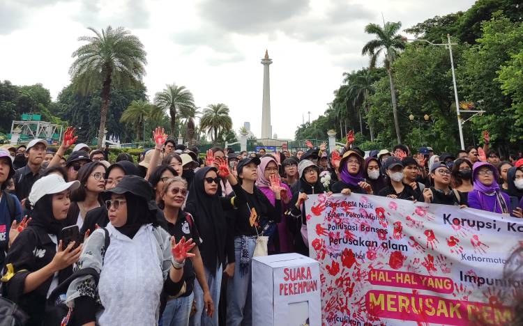 International Women's Day : Menuntut Hak dan Supremasi Hukum bagi Perempuan