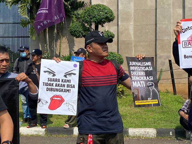 Mengawal Kebebasan Pers: Aksi Massa Tolak Revisi UU Penyiaran