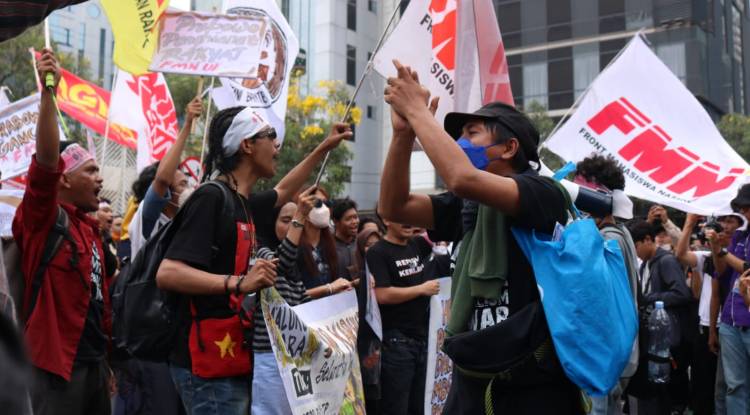 Gugat Asta Cita dan Ancaman Kebebasan Berekspresi, Aksi "Indonesia Sadar" Digelar di Bundaran HI