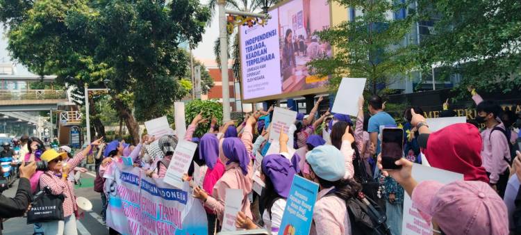 API Desak Penghentian Kekerasan Terhadap Ragam Gender